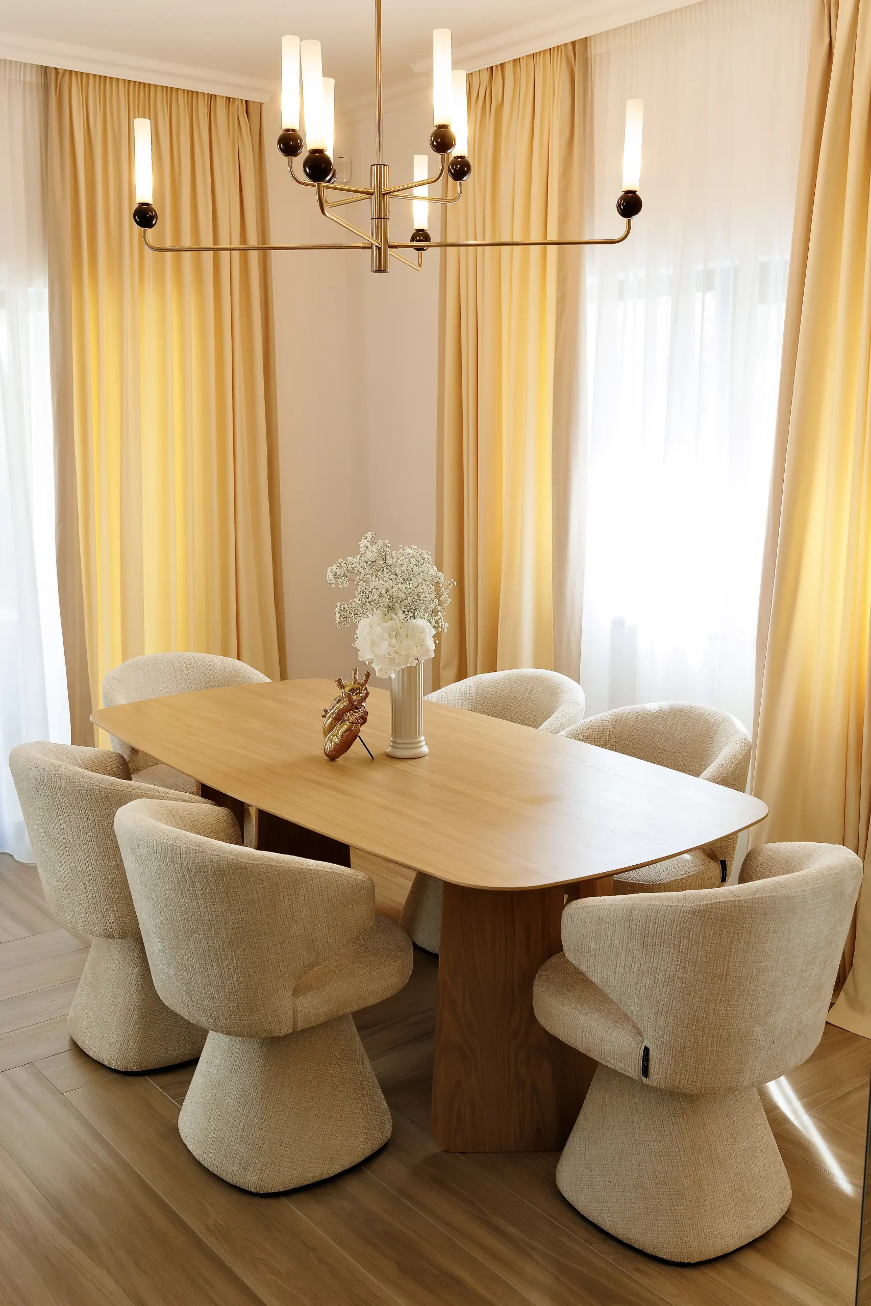 Interiorul proiectului Iconic Blush House, imaginea 9