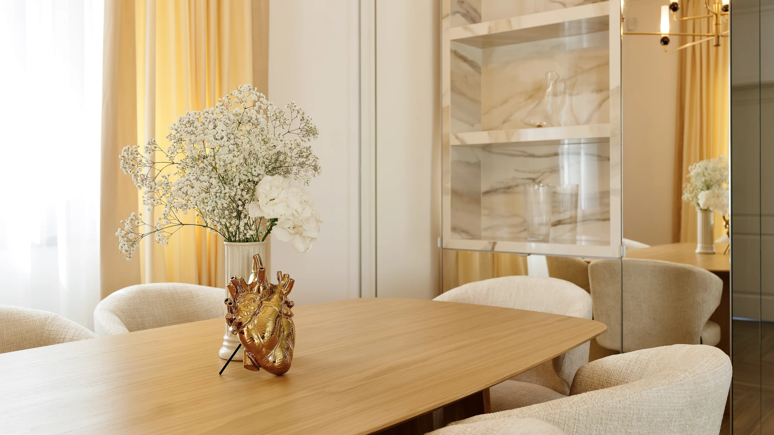 Interiorul proiectului Iconic Blush House, imaginea 13