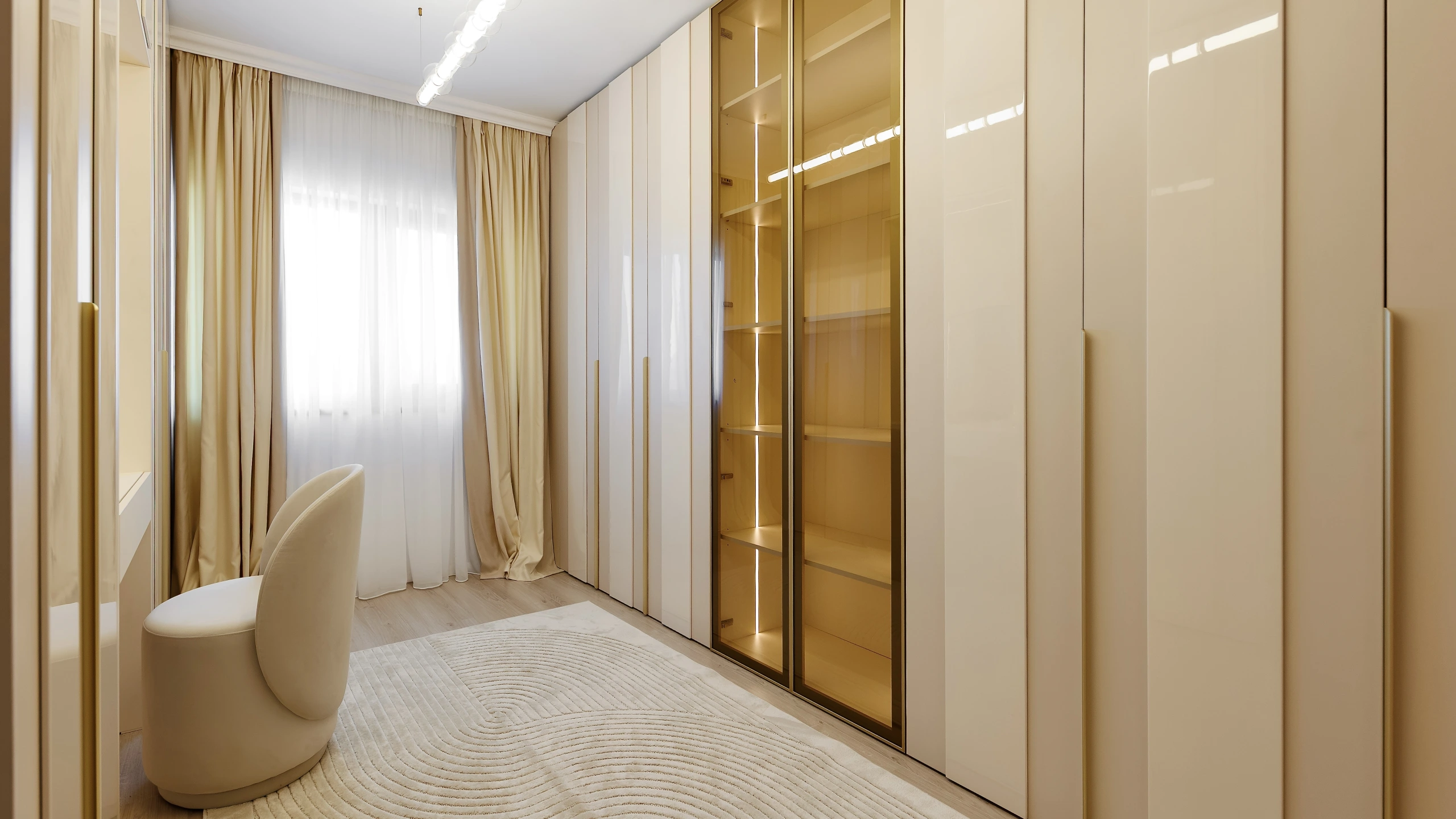 Interiorul proiectului Iconic Blush House, imaginea 31
