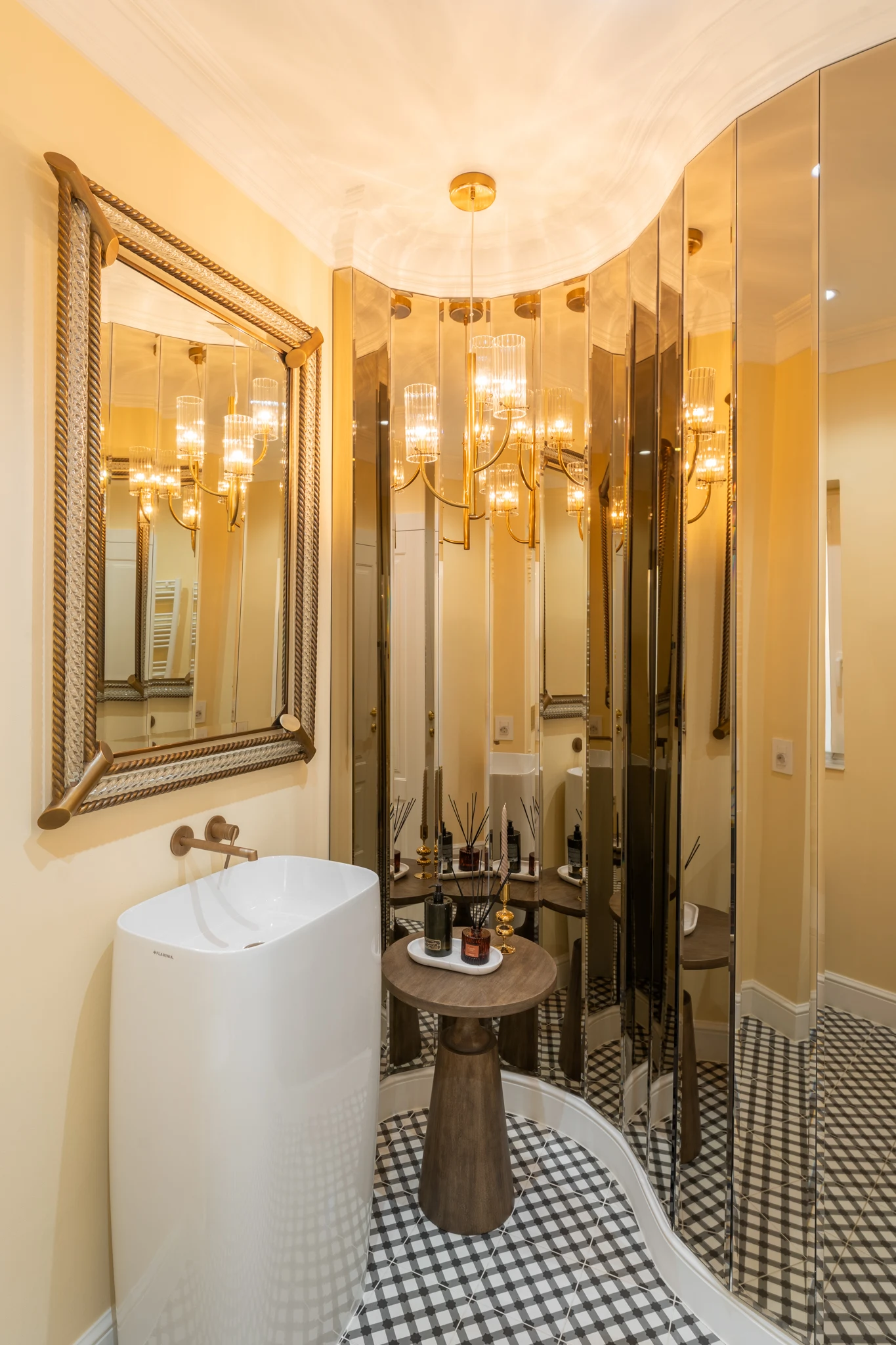 Interiorul proiectului Velvet Reflections Villa, imaginea 10